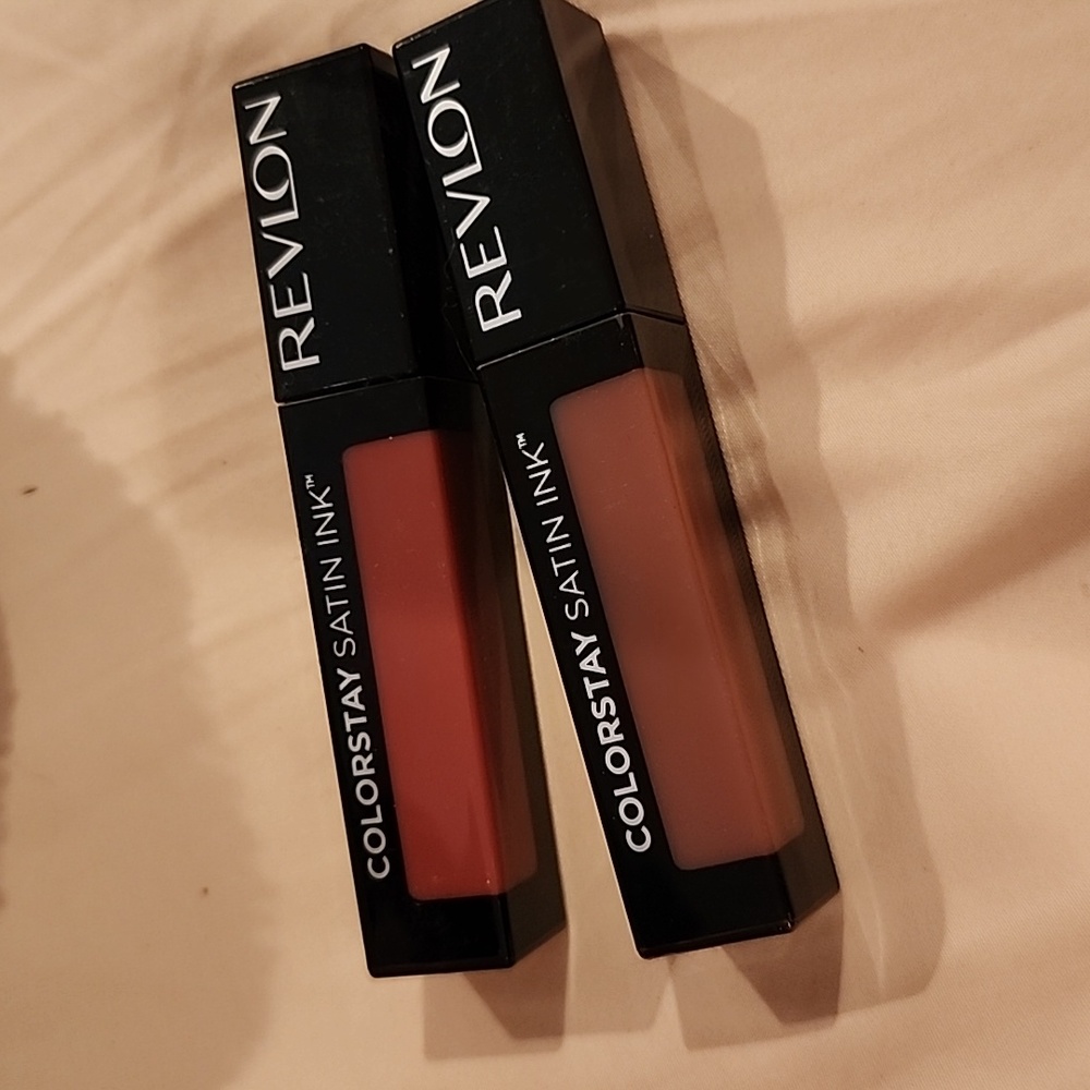 Womens lip gloss